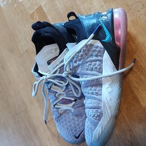 Ombre coloring Nike/ Kyries